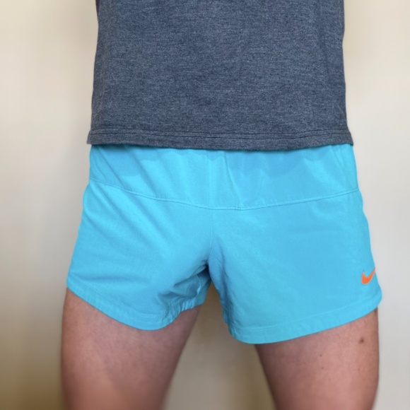 Nike Running Shorts - Picture 2 of 3